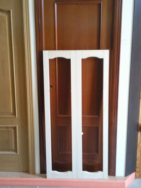 Ventana de madera natural